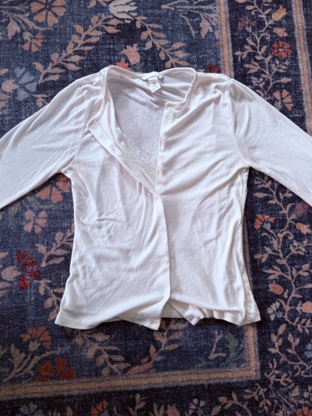 H&M Fine Knit Button Front Cardigan Top White Long Sleeve Lightweight Size M